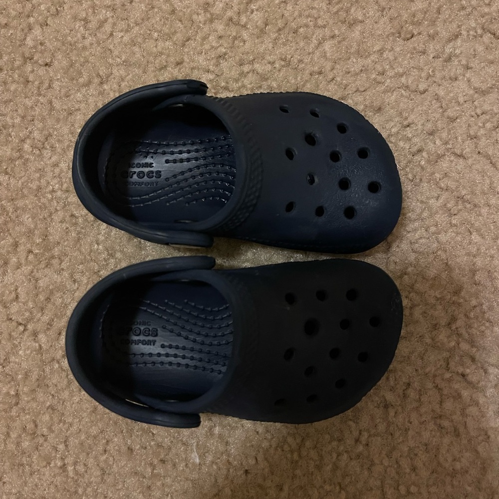 Baby crocs 5